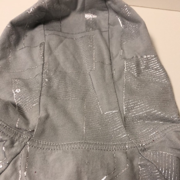 Genuine Kids by OshKosh Geometric Light Gray Hoodie - Picture 6 of 7